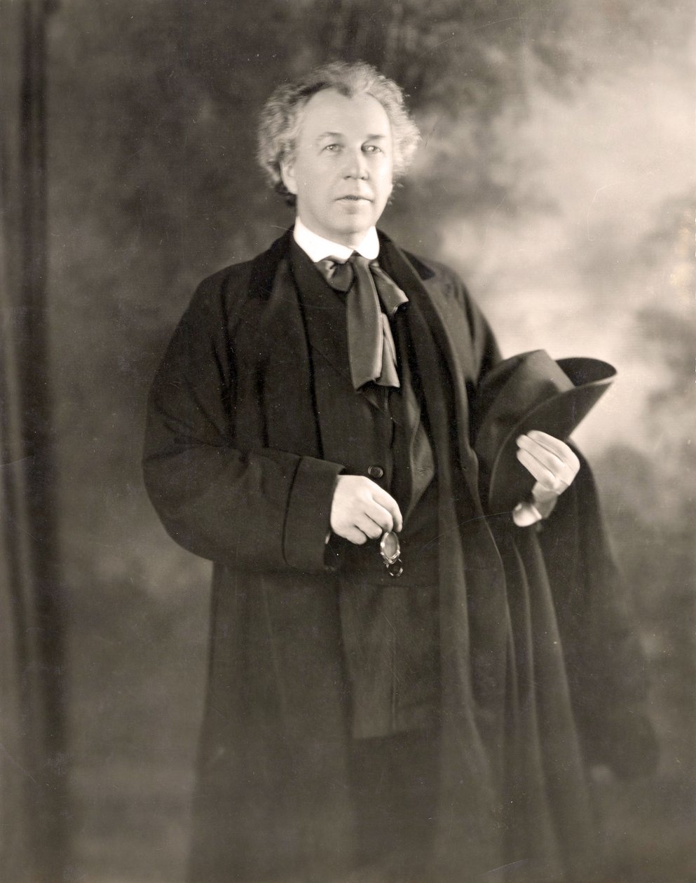 Den amerikanske arkitekten Frank Lloyd Wright (1867-1959) ca 1917 av Unbekannter Künstler