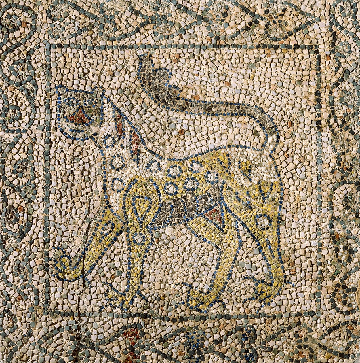 Church of Saint John Evangelist, fjärde korståget, fragment av mosaikgolv som representerar fläckig panter, Ravenna, Emilia-Romagna, Italien av William M. Timlin