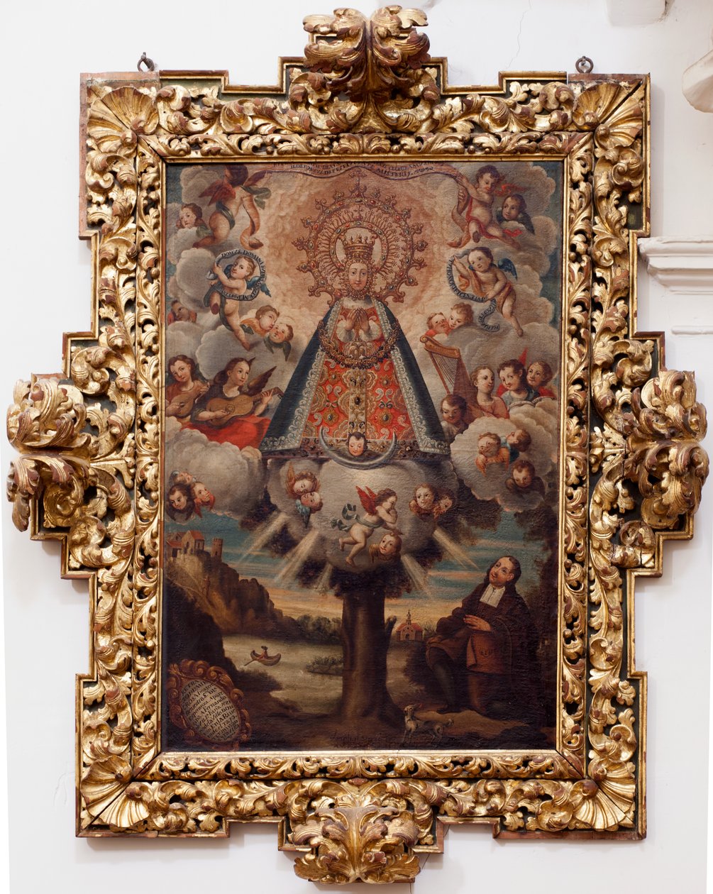 Kollegial kyrka. Inuti. Målning. (Our Lady of Hope). Text i en medaljong: "PORTRÄTT ALL THE MIL CROSA Imajen DNUESTRA S DL Esperanza A Liknande Fernando de ZILLLa Faña iezi rodela Villa Riue mde el Tajo ter mi?to esta villa". signerad? och av Unbekannt