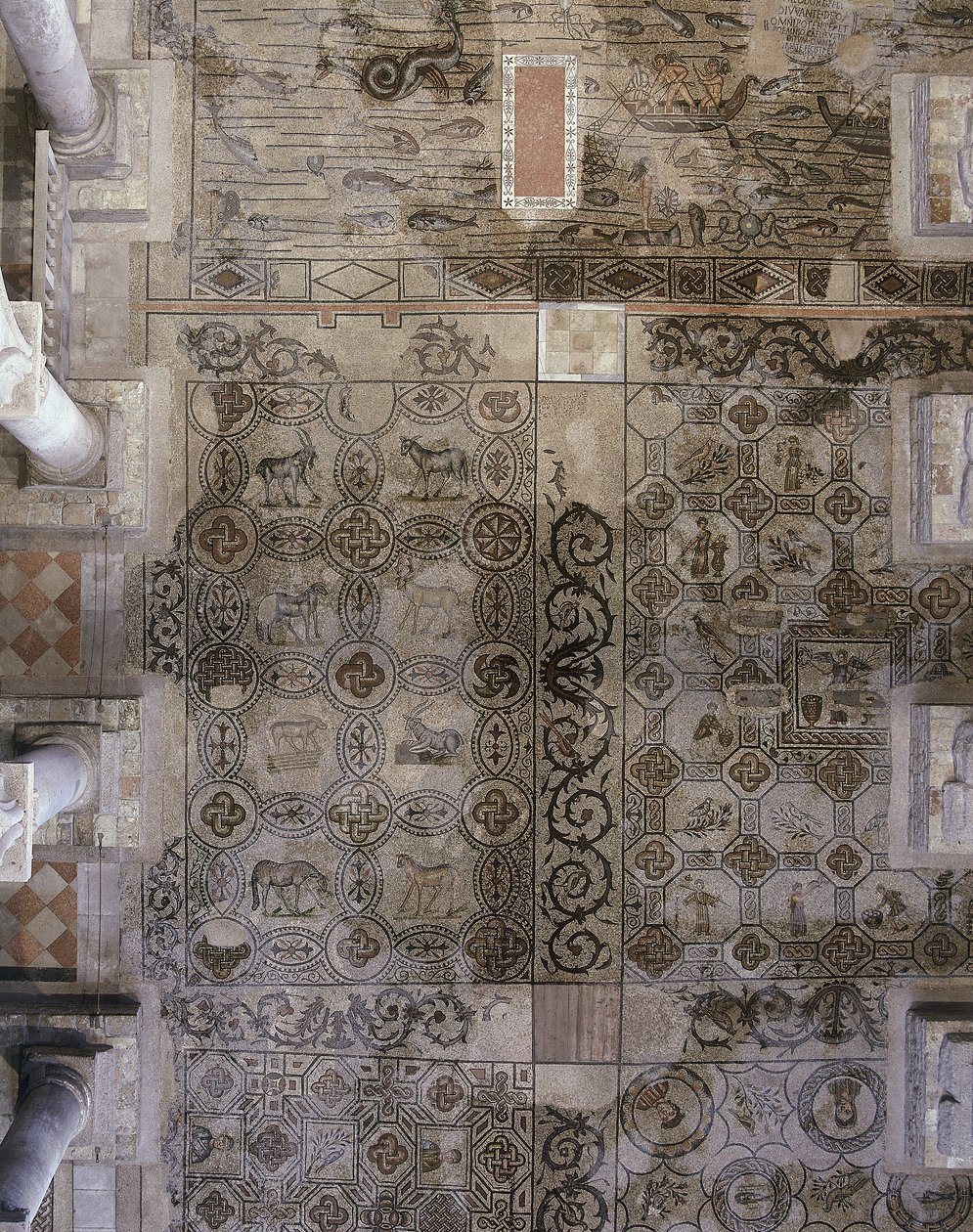 Våningen i den tidiga kristna basilikan i Aquileia, Udine av Unbekannt