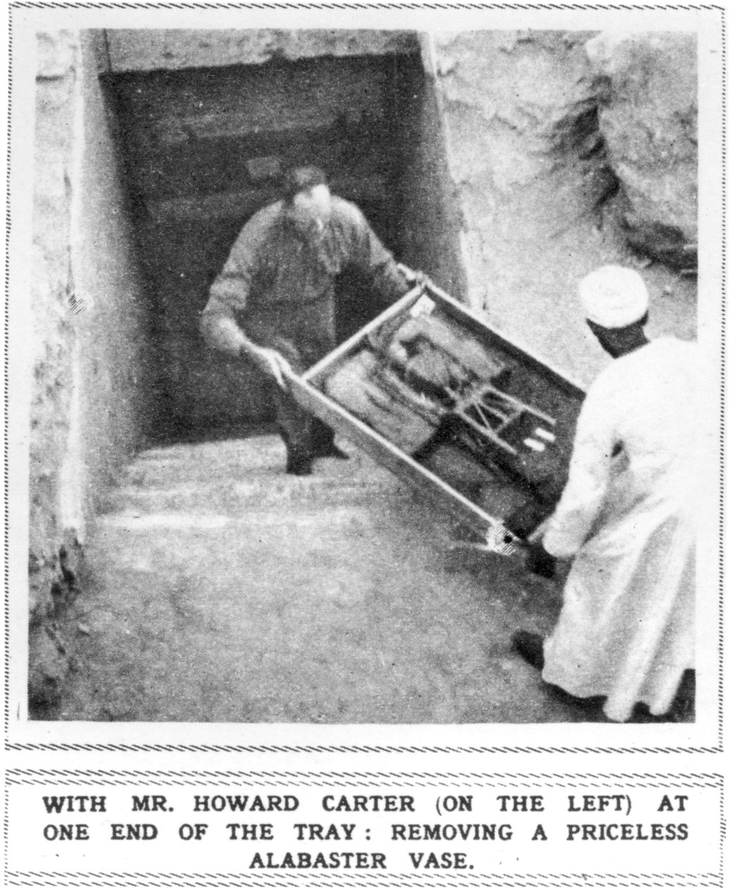 Howard Carter (1874-1939) Ta bort skatter från Tutankhamons grav av Unbekannt