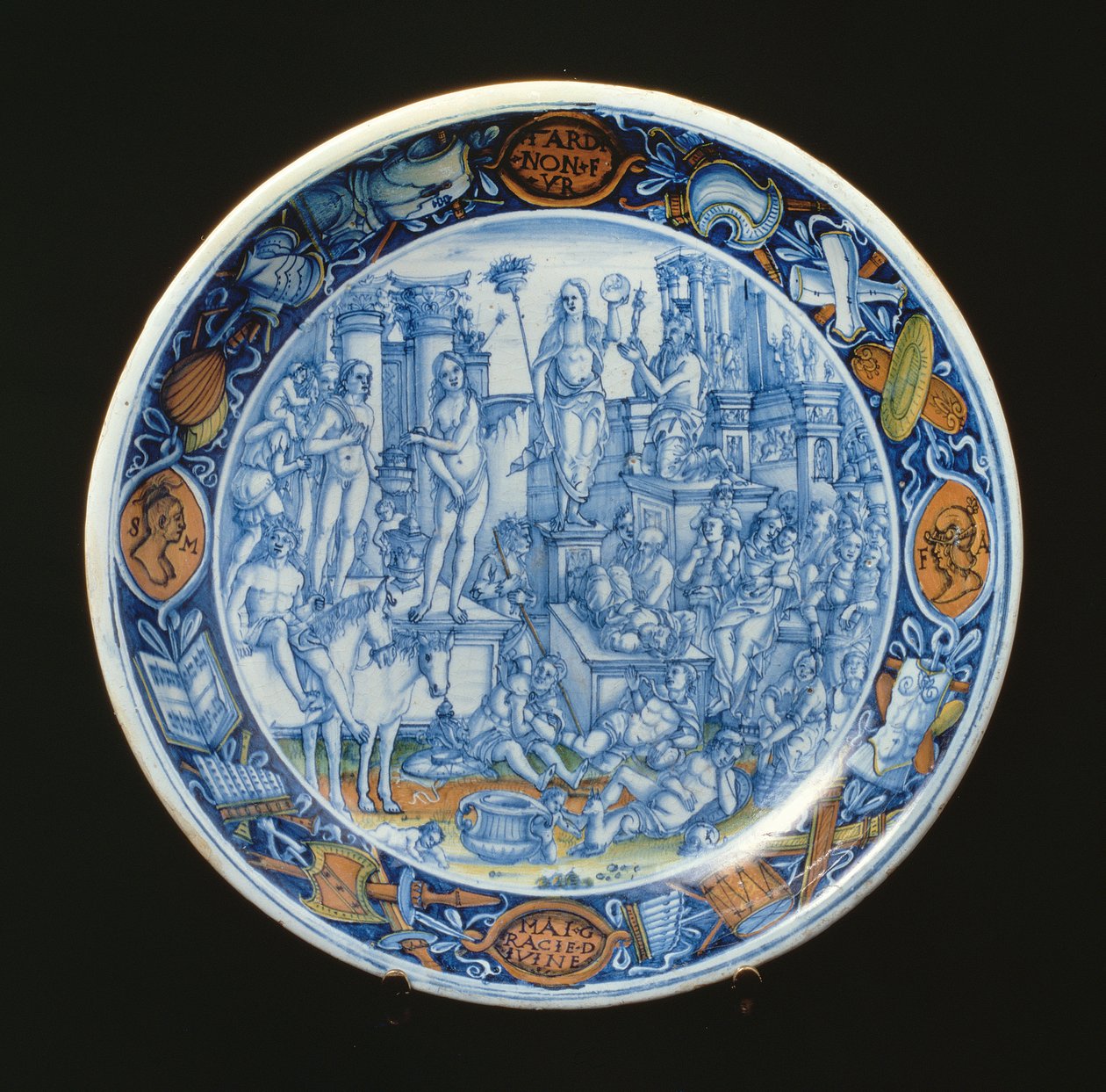 Maiolica-tallrik dekorerad med allegorin om Diana, månens gudinna, italiensk (keramik) av Unbekannt