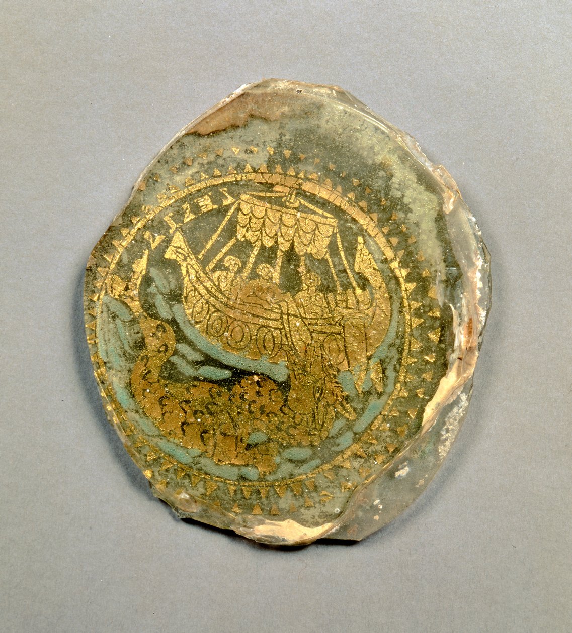 Medaljong föreställande Jona och valen, romersk, 400-talet (sten och guld) av Unbekannt