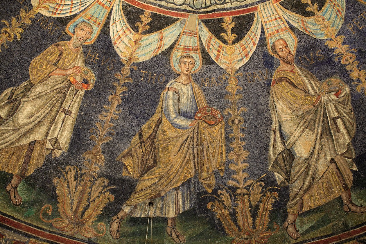 Mosaik av taket i Baptistery of Neon. Sankt Paulus och Sankt Peter. Detalj av processionen av de tolv apostlarna som fortsätter runt mittmosaiken i två riktningar, som slutar med att Sankt Peter möter Sankt Paulus. 500-talet, Ravenna, Italien. Reg av Unbekannt