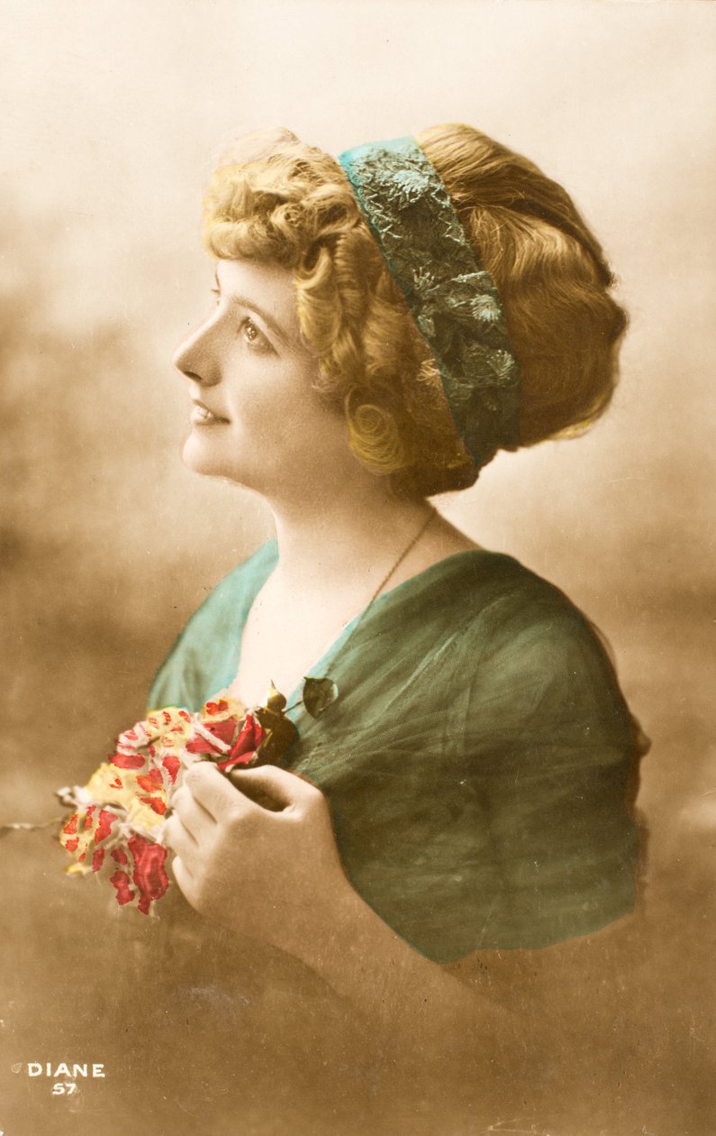 Gammalt vykort/Diana/Woman Belle Epoque av William M. Timlin