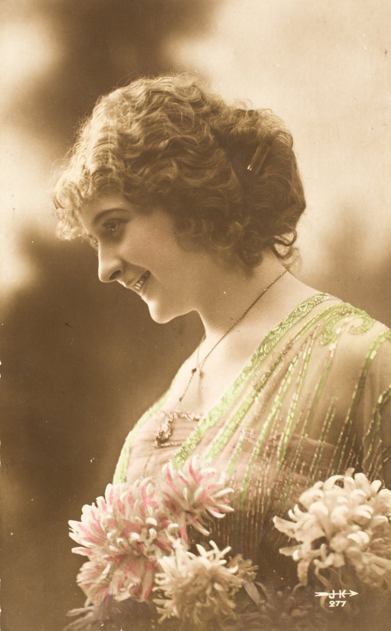 Gammalt vykort/Woman Belle Epoque av William M. Timlin