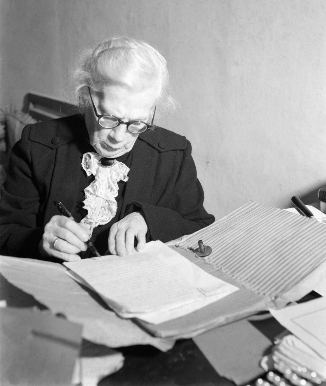 Porträtt av TATIANA TOLSTOJ (Tolstoj), dotter till Leon. - ROM - 1958 av Unbekannt