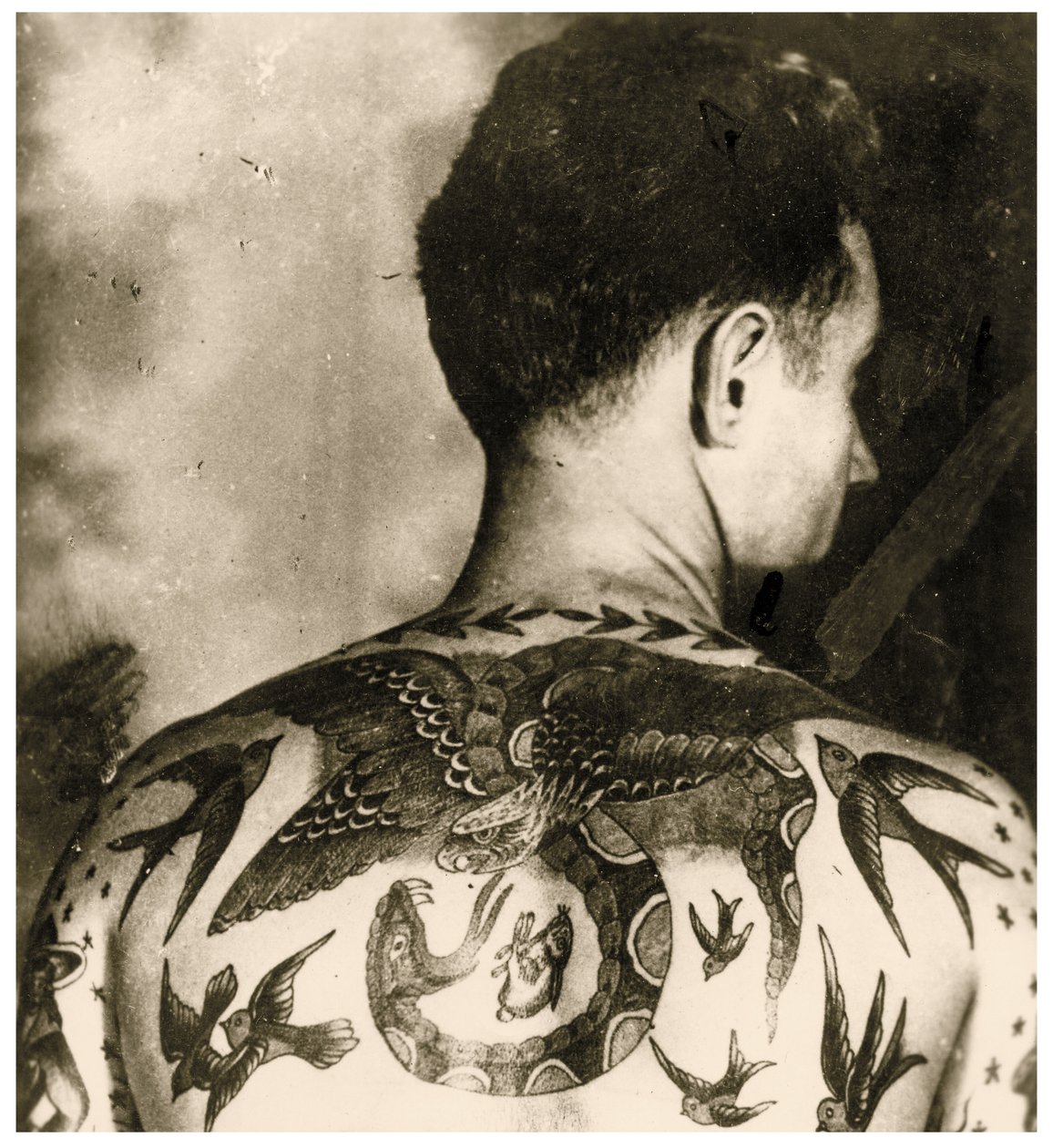 Porträtt av Tom Stephen, tatuerad av Bert Grimm, ca 1942 (foto) av Unbekannter Künstler