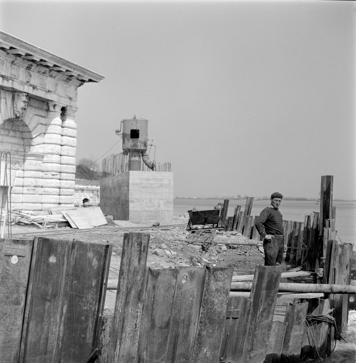 RUBS OF THE FORTE S. ANDREA (fort san andrea) - VENEDIG - 1960 av Unbekannt