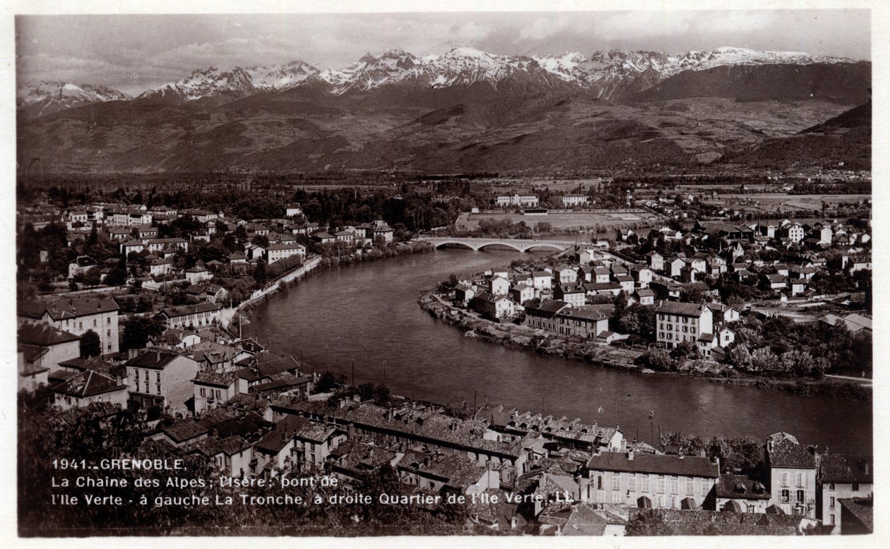 Rhone Alpes, Isere (38), Grenoble: Alpernas kedja, Isere, bron över Ile Verte, till vänster La Tronche, till höger distriktet Ile Verte - Vykort daterat 1930-1939 av William M. Timlin