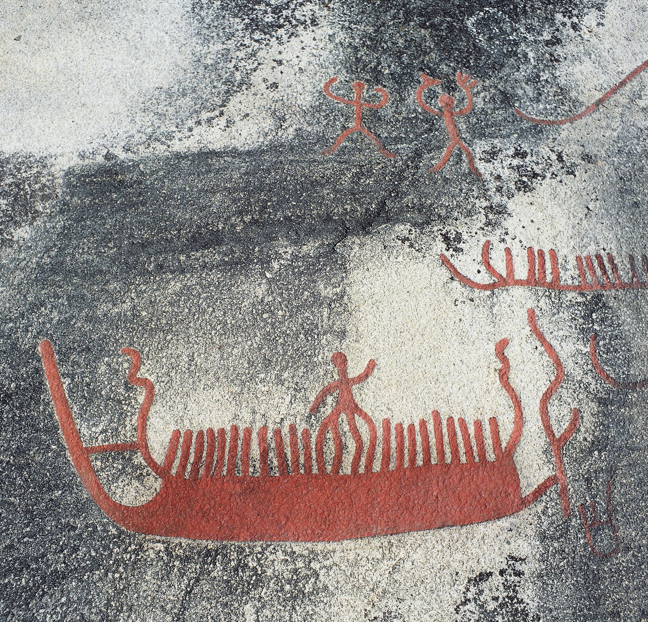Hällristning föreställande en båt, Begby, Norge. Bronsåldern. av William M. Timlin