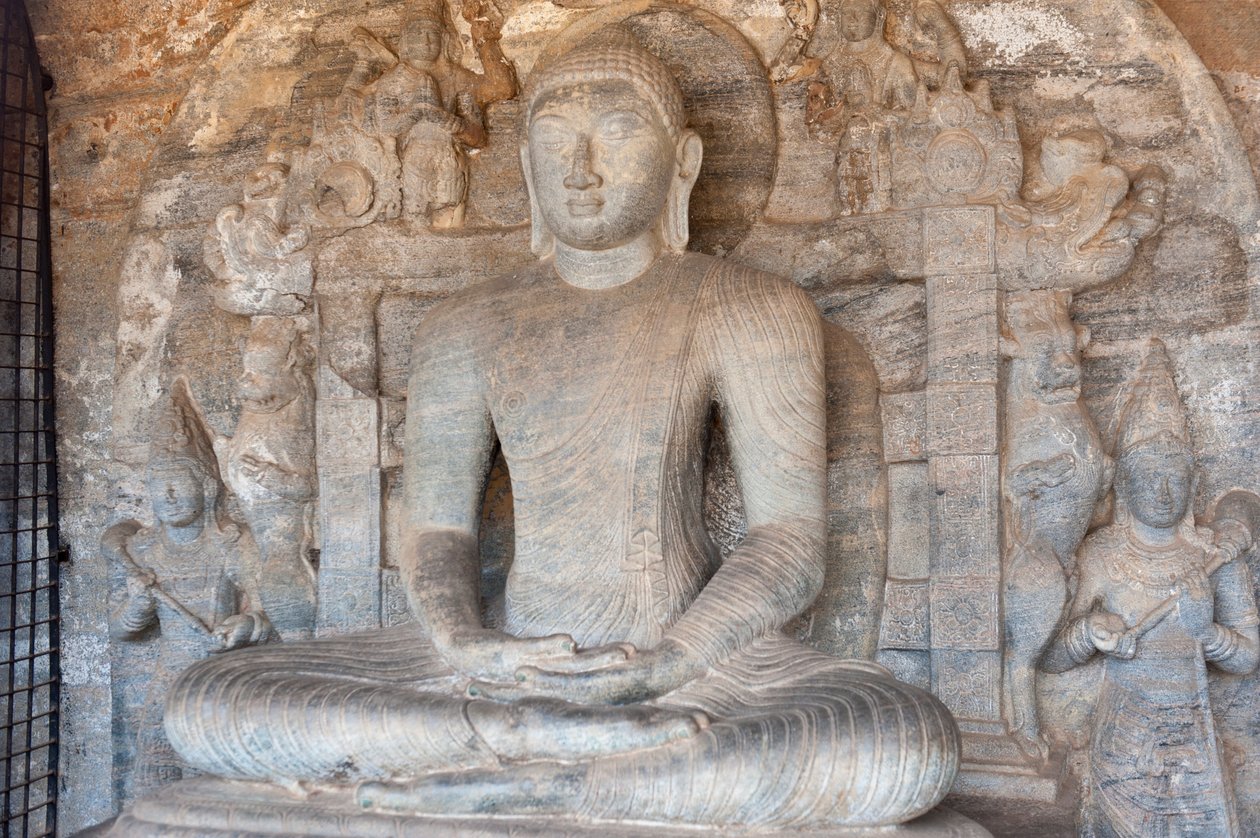 Stenrelief av Buddha i en meditationsställning; Gal Vihara-templet; Polonnaruwa; Sri Lanka; Asien av Unbekannt