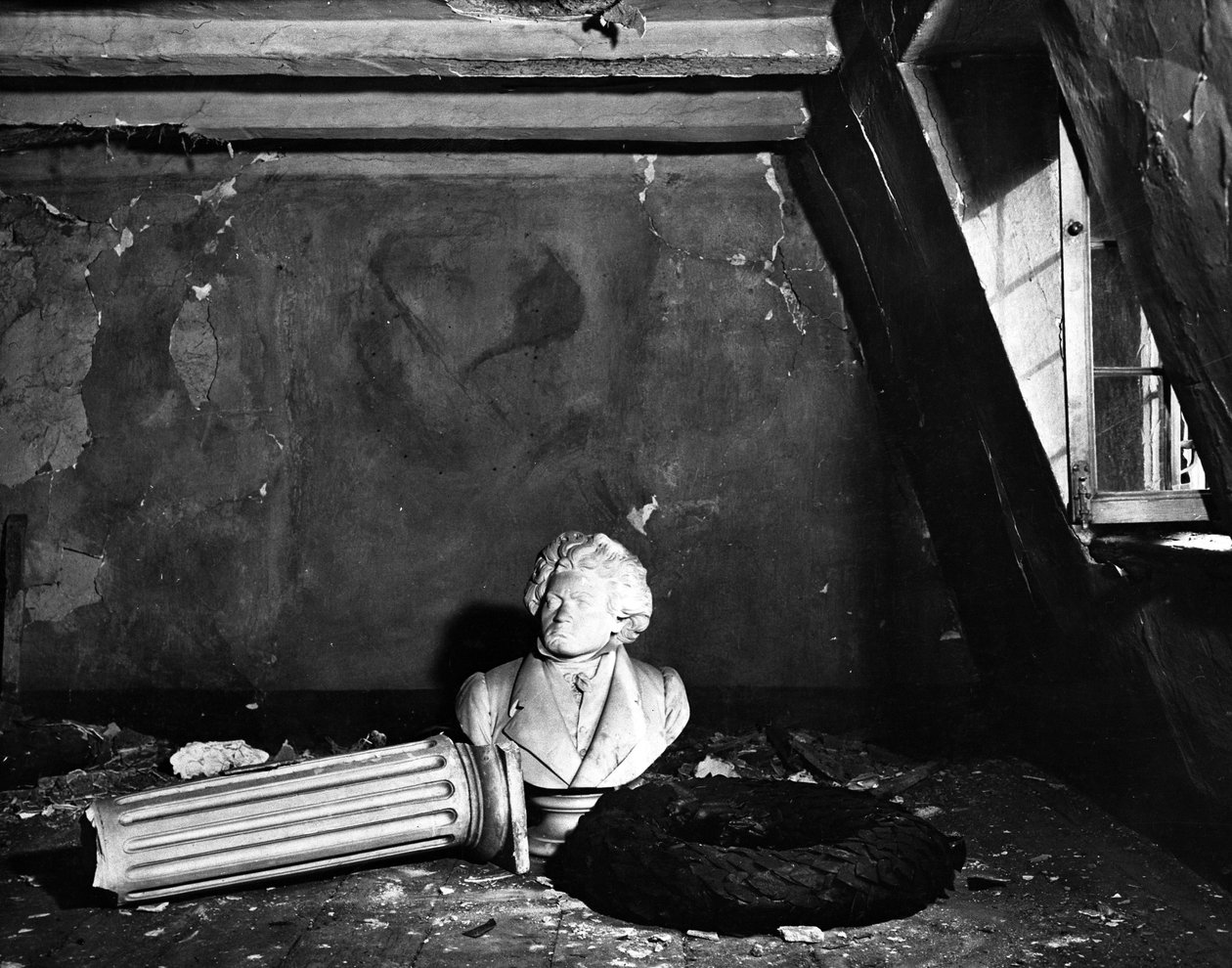 Andra världskriget (1939-1945) - Andra världskriget (WWII eller WW2): Bonn (Tyskland) 9 mars av Unbekannt