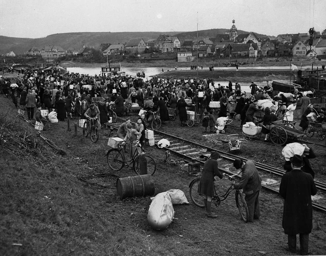 Andra världskriget (1939-1945) - Andra världskriget (WWII eller WW2): Werthein (Tyskland) runt 29 mars av Unbekannt