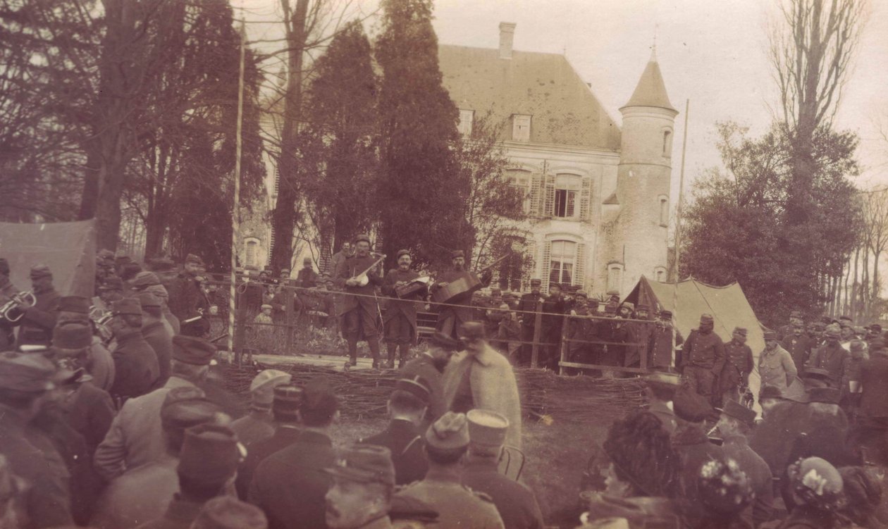 Show ges av soldater från 94:e R.I.- 1915 av Unbekannt