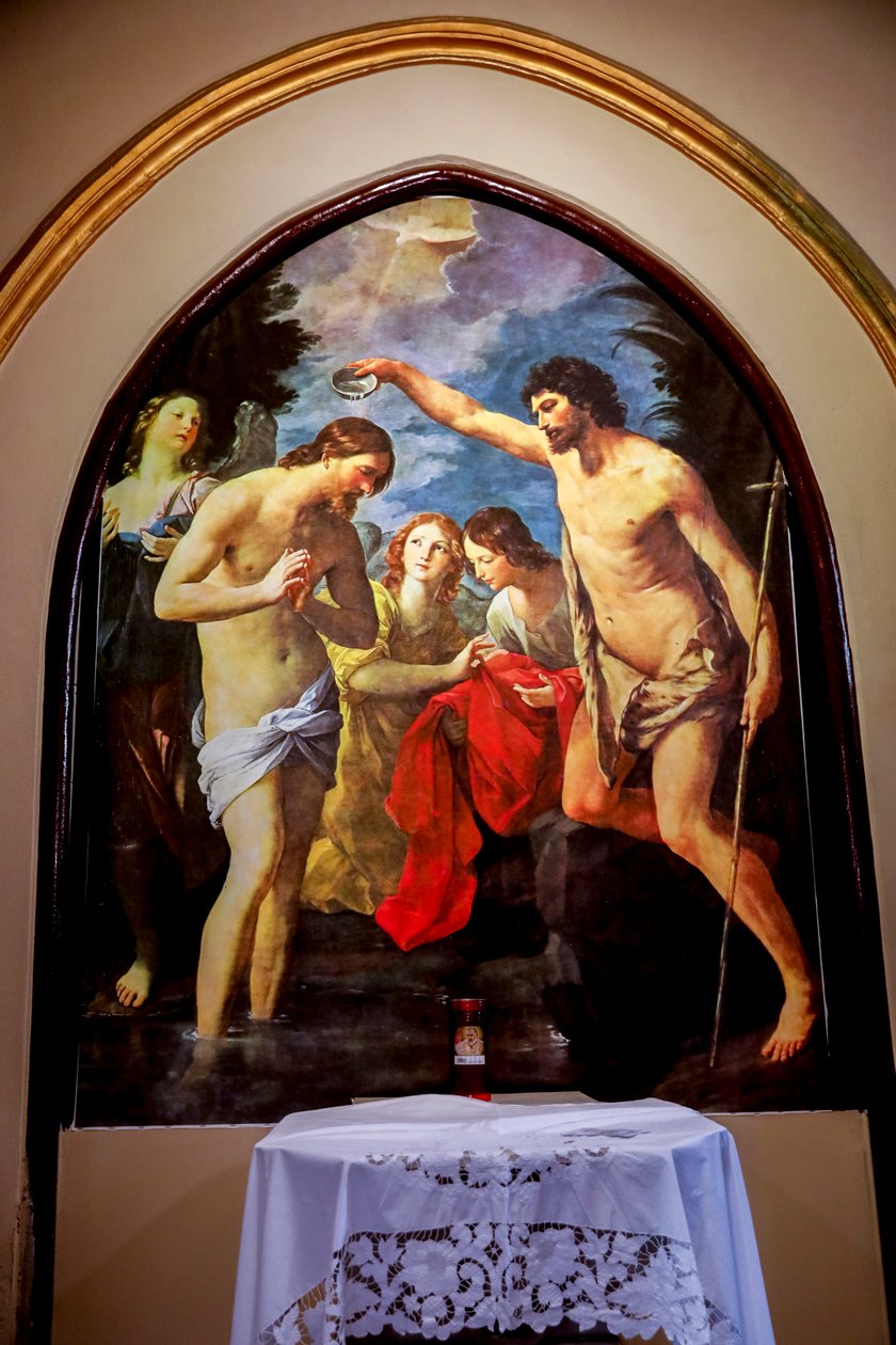 St Peter och Paul apostlar kyrka, Palermo, Sicilien, Italien. Kristi dop, kopia av en målning från 1623 av Guido Eni. (Foto) av Unbekannt