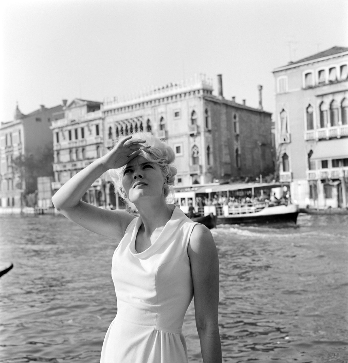 SKÅDESPELINNEN CORINNE MARCHAND - VENEDIG - 1963 av Unbekannt
