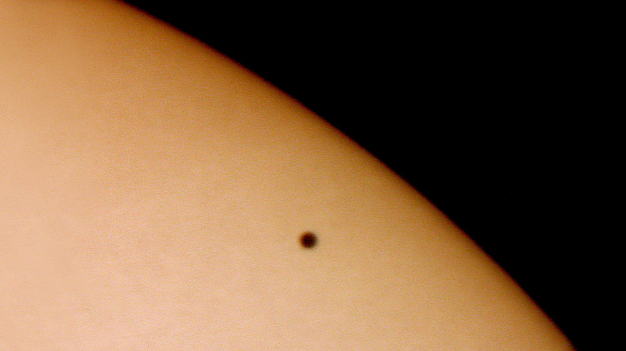 Transit of Mercury, 2003 av Unbekannt
