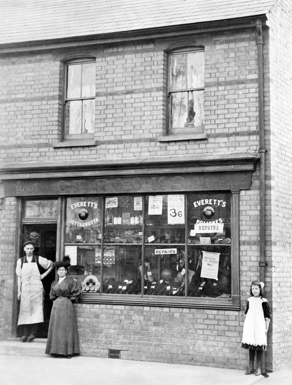 Storbritannien: A Cobblers Shop - c1903 av Unbekannt