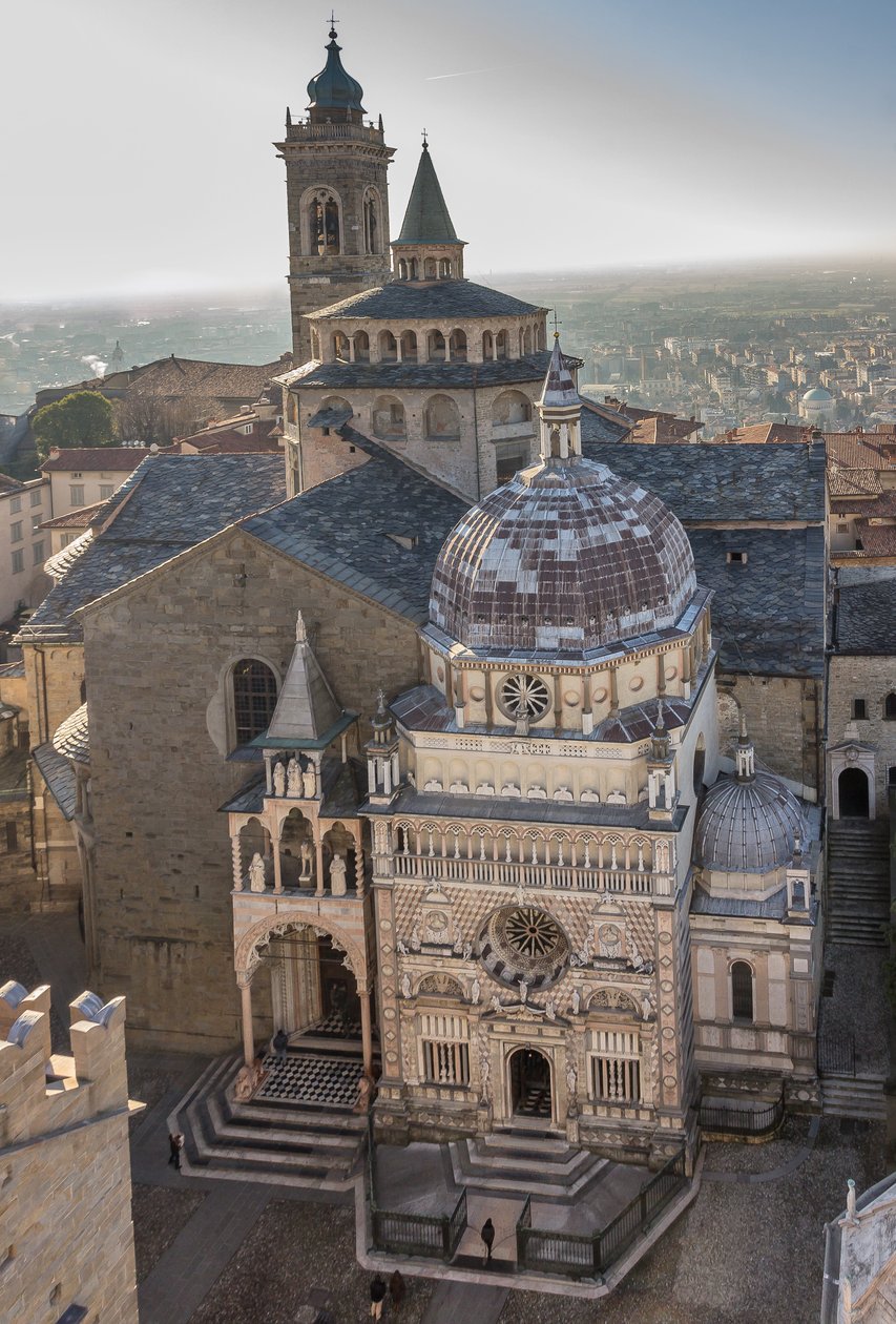 Utsikt över Piazza Duomo, Bergamo Alta, Italien (foto) av Unbekannter Künstler