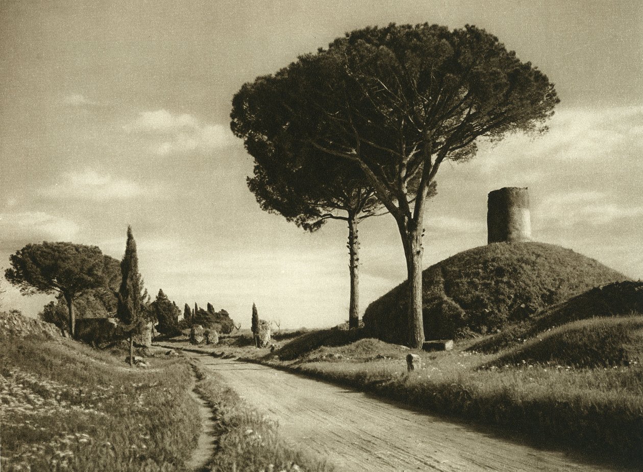 Utsikt över Appian Way (via appia). Det är en av de viktigaste romerska vägarna med många lämningar fortfarande synliga av Unbekannt
