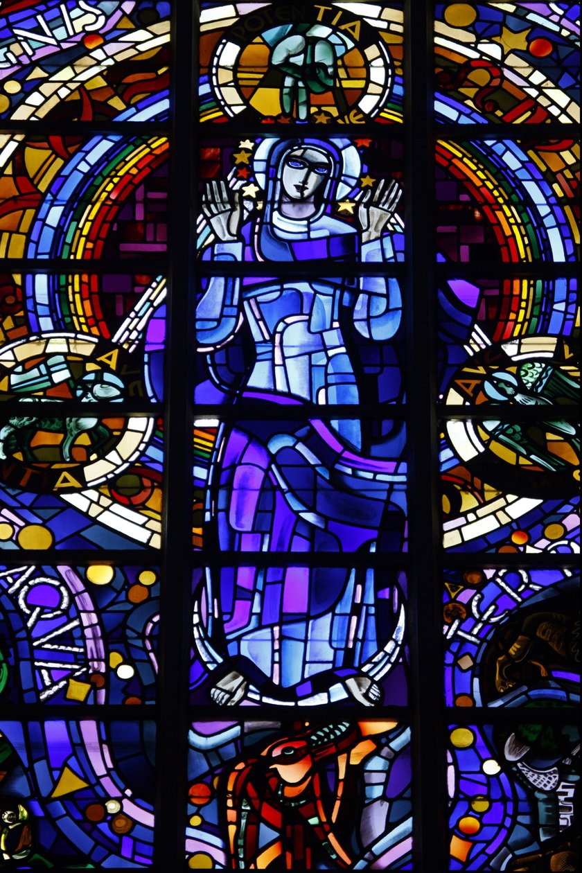 Jungfru Maria målat glas i Notre-Dame-de-la-Trinite-kyrkan av Louis Barillet & Jean Le Chevallier, Blois, Frankrike av Unbekannt