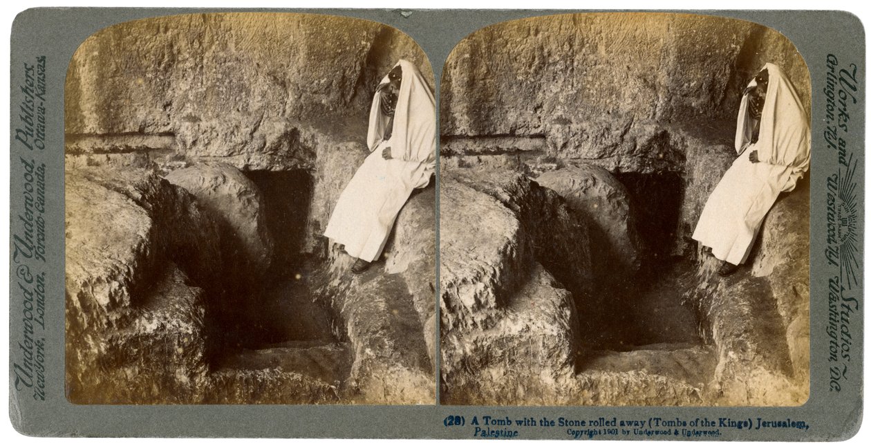 En grav med ingångsstenen rullad bort, Jerusalem, 1901 av Underwood and Underwood