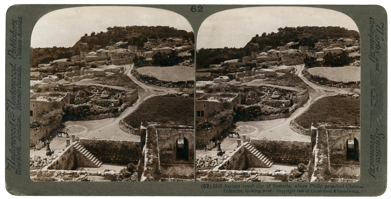 Den antika kungliga staden Samaria, där Filip predikade Kristus, blickande västerut, Palestina, 1900. av Underwood and Underwood