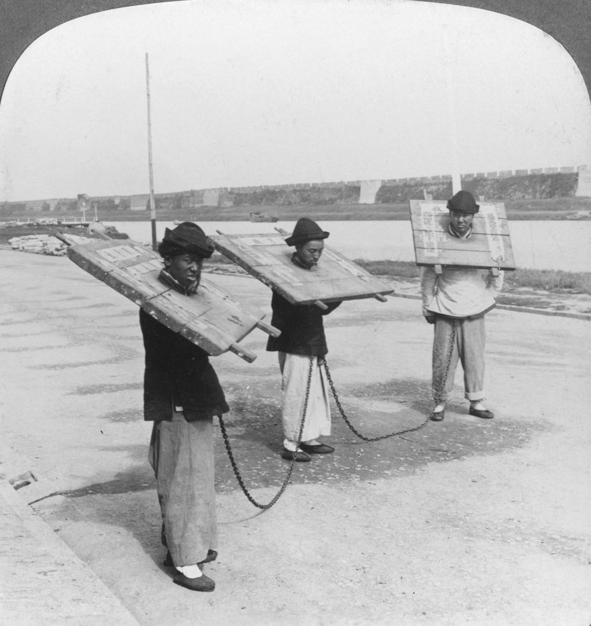 Kedjegäng, Soo-Chow Suzhou, Kina, sent 1800- eller tidigt 1900-tal av Underwood and Underwood