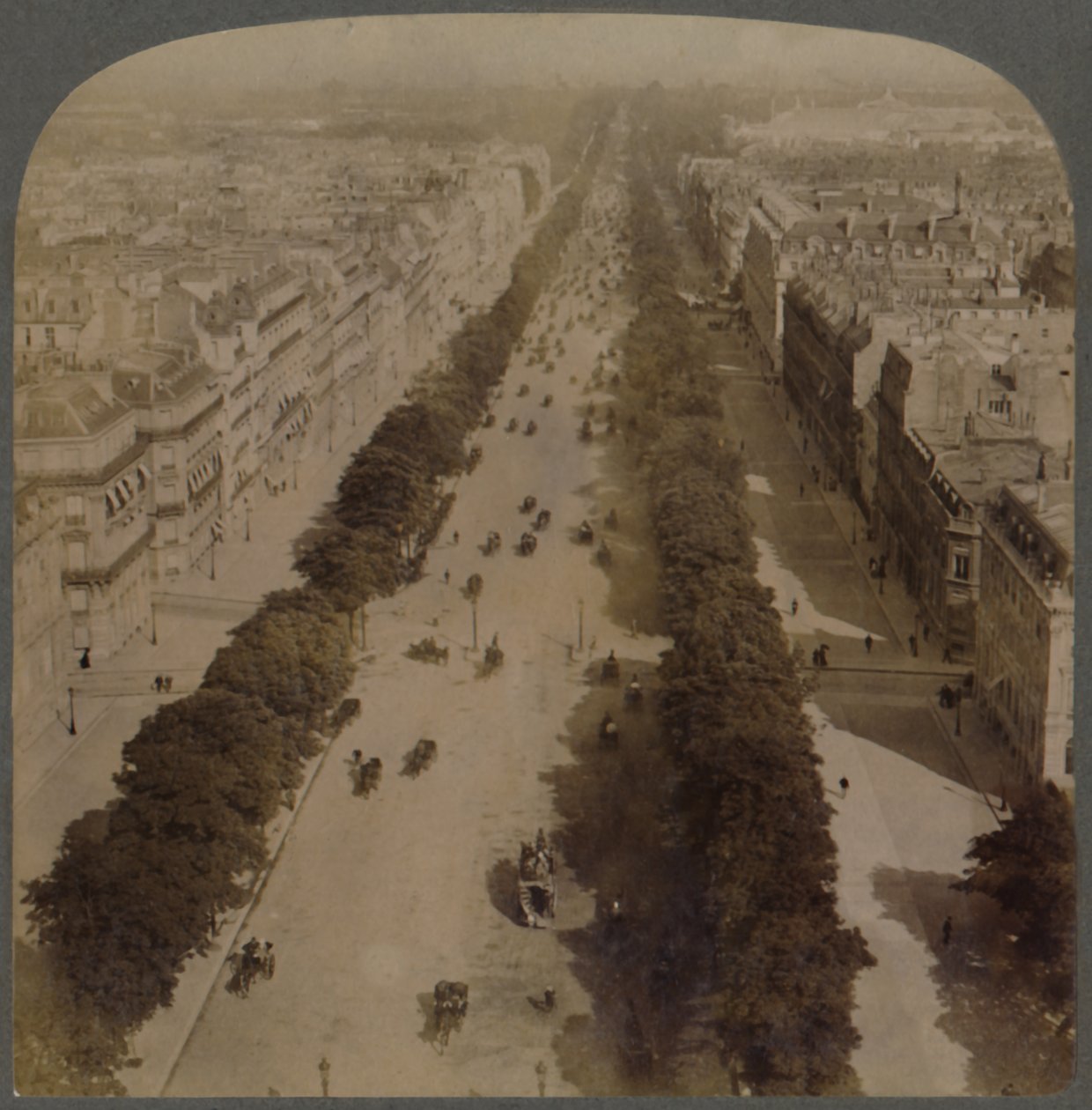 Champs Elysees - från Triumfbågen till Place de la Concorde - Paris, Frankrike, 1900. av Underwood and Underwood