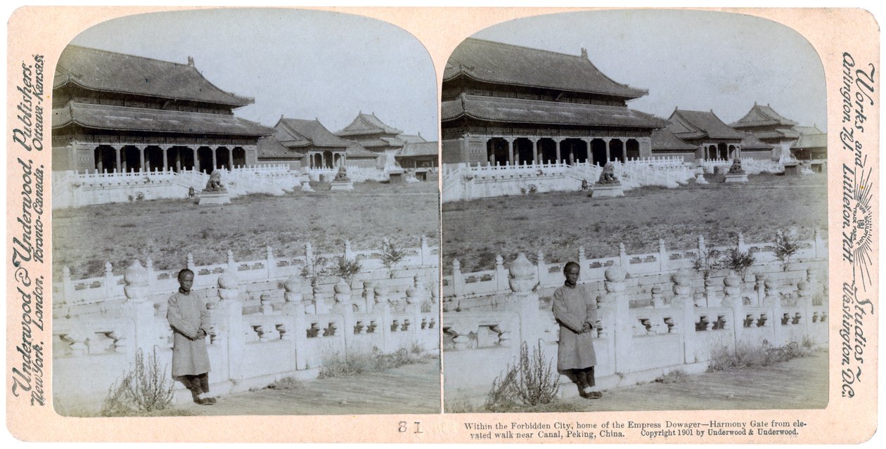 Äkekejsarinnans hem, Peking, Kina, 1901. av Underwood and Underwood