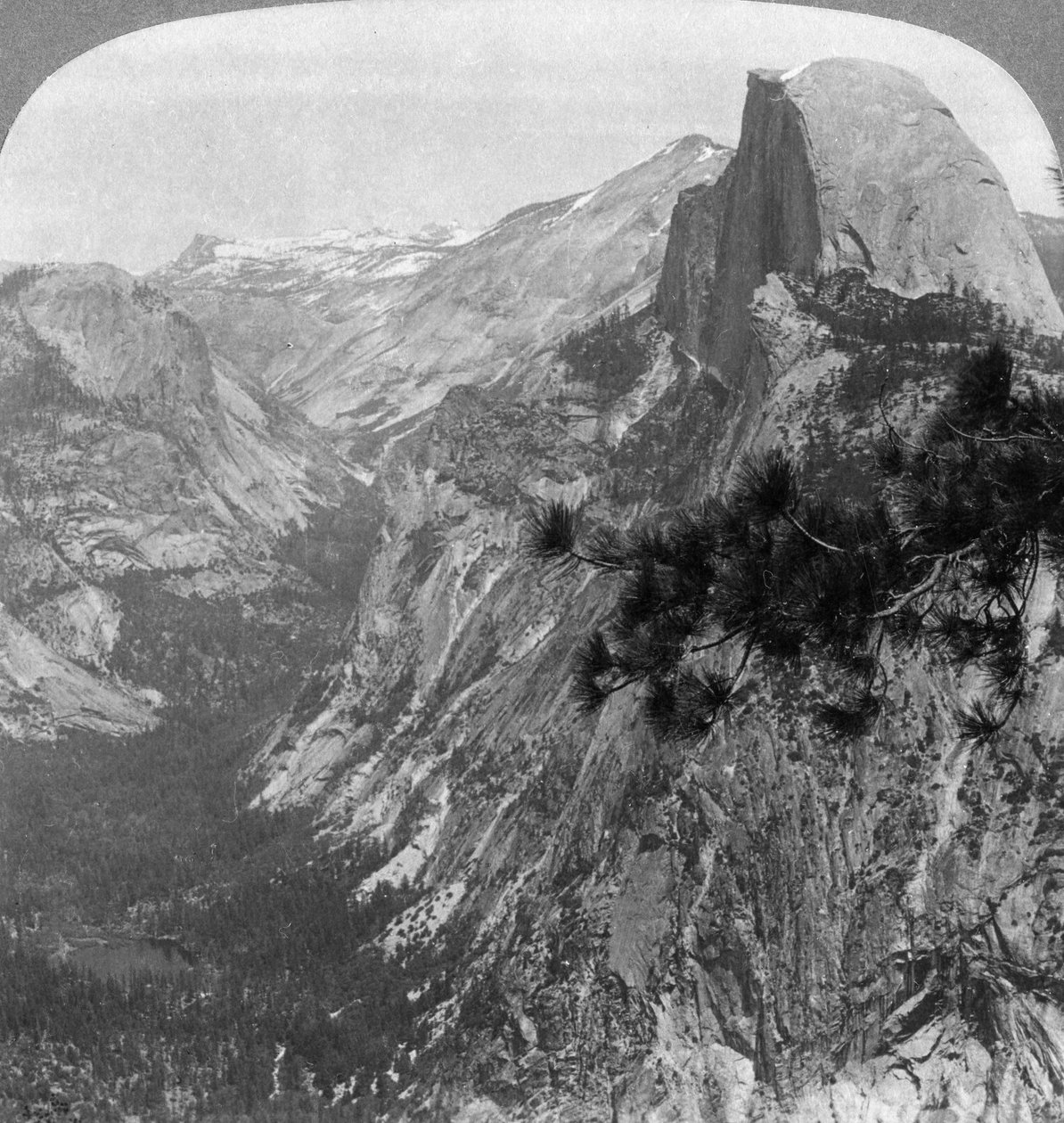 Mirror Lake, Half Dome and Clouds Rest, Yosemite Valley, Kalifornien, USA, 1902 av Underwood and Underwood