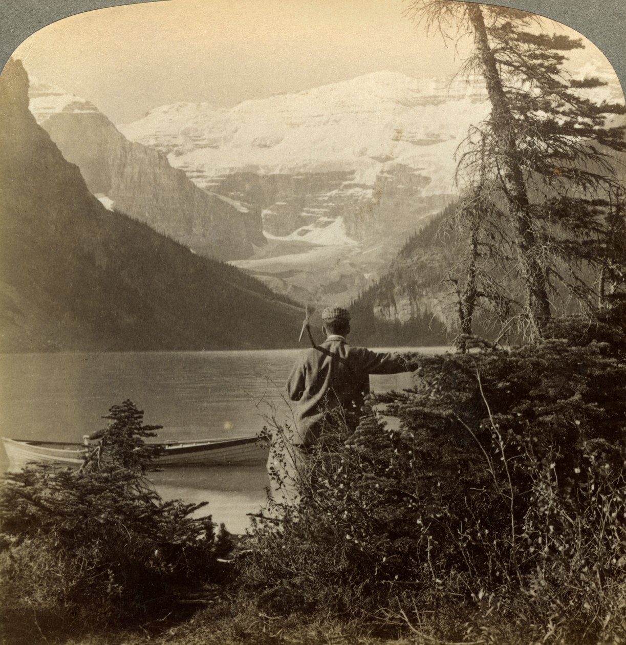 Mount Victoria, Klippiga bergen, Alberta, Kanada. av Underwood and Underwood
