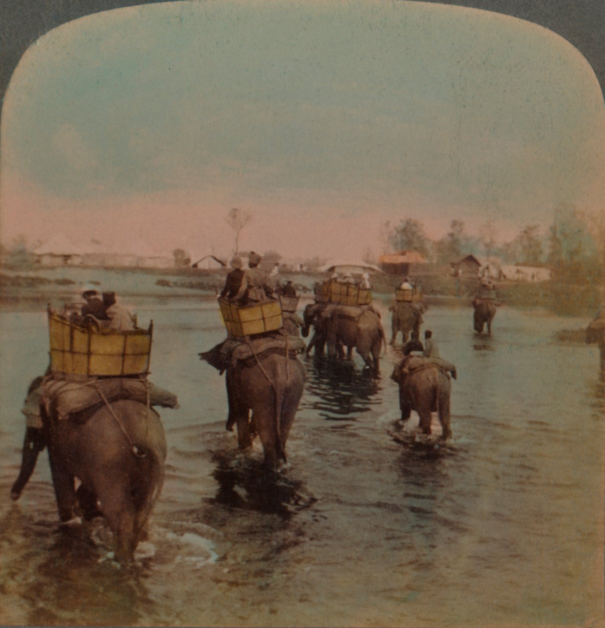 Återvänder till lägret efter en dags fotografering, Bebar-djungeln, Indien, 1909. Artister: Elmer Underwood, Bert Elias Underwood. av Underwood and Underwood