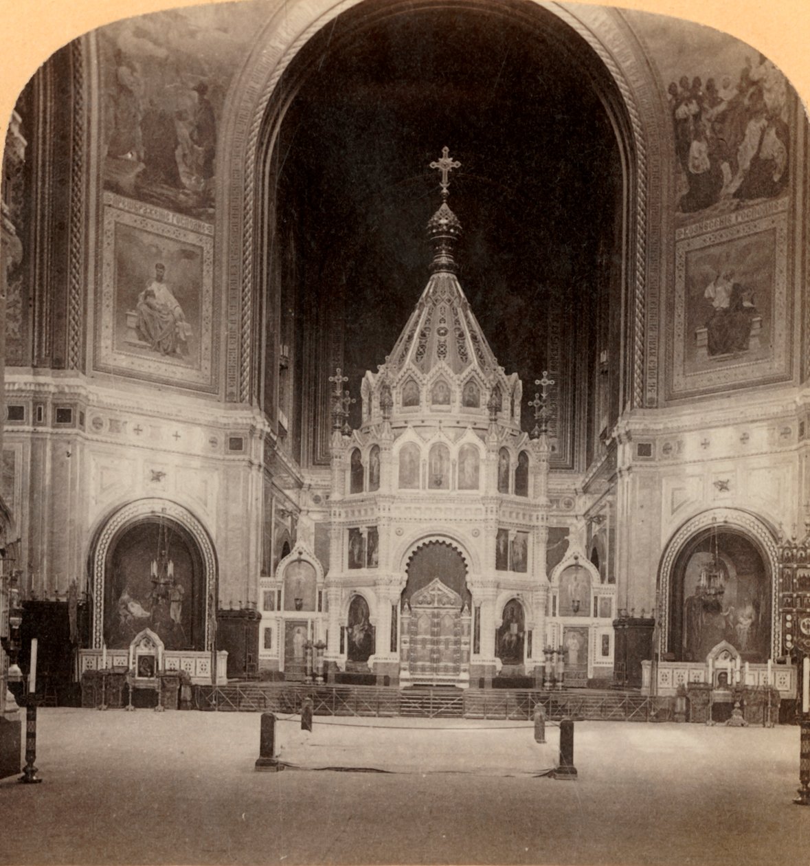 Det magnifika altaret, Vår Frälsares tempel, Moskvas största kyrka, Ryssland, 1898. av Underwood and Underwood