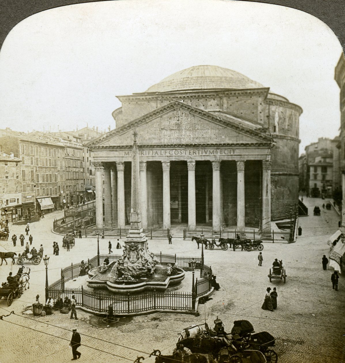 Pantheon och Piazza della Rotunda, Rom, Italien. av Underwood and Underwood