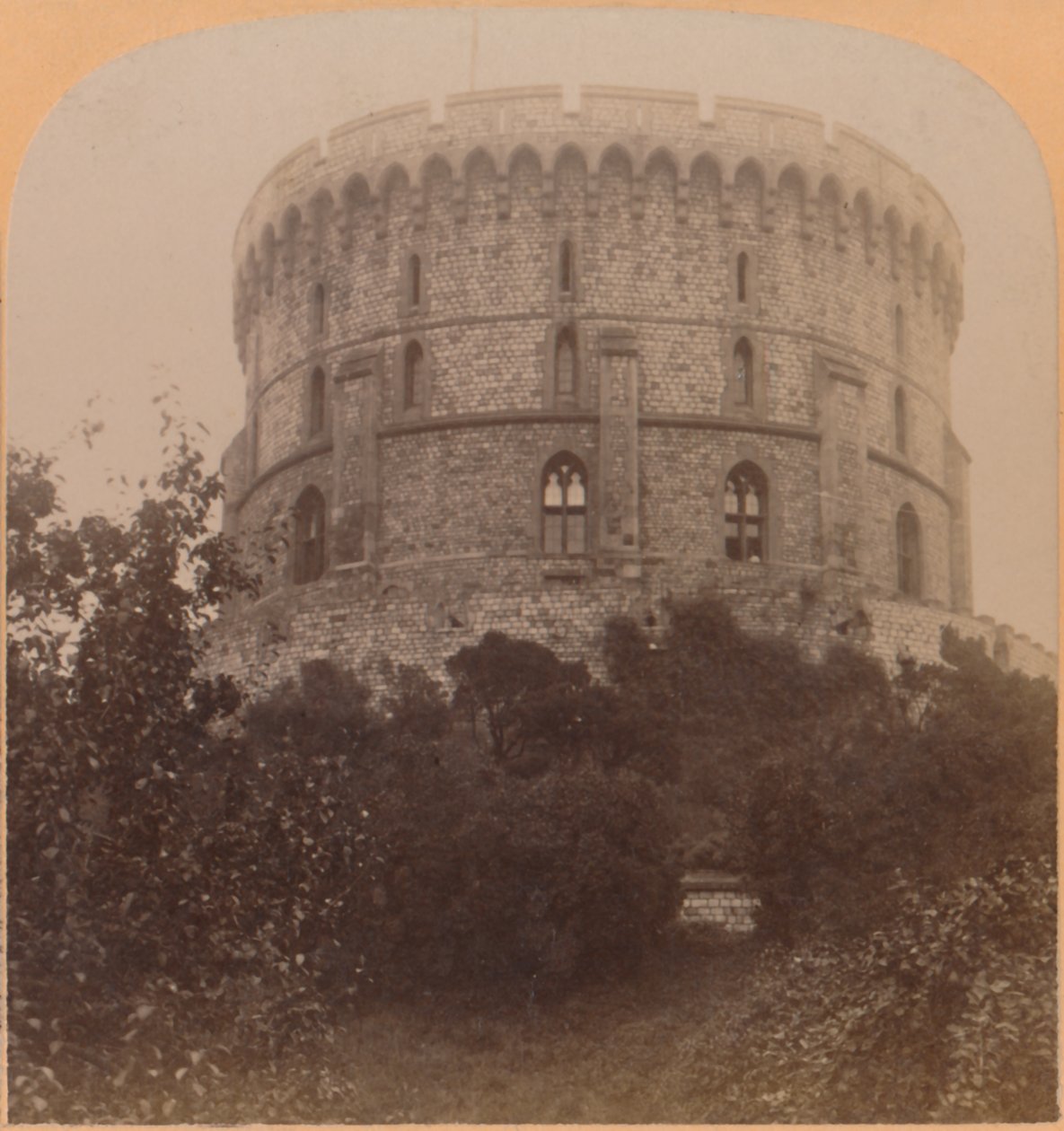 Det runda tornet, Windsor, England - Castle-fängelset från Edward III, till Charles II, 1900. av Underwood and Underwood