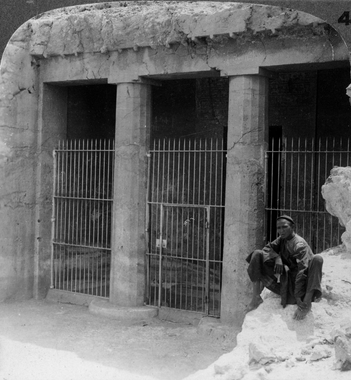 Graven till en feodalherre i Beni Hasan, byggd omkring 1900 f.Kr., Egypten, 1905. av Underwood and Underwood