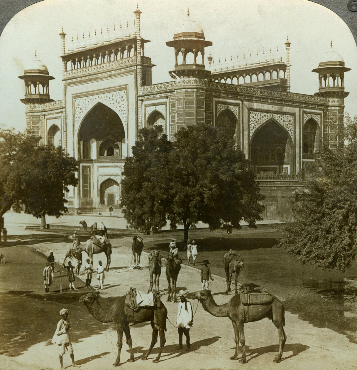 Akbars grav, Sikandarah, Uttar Pradesh, Indien, c1900-talet. av Underwood and Underwood