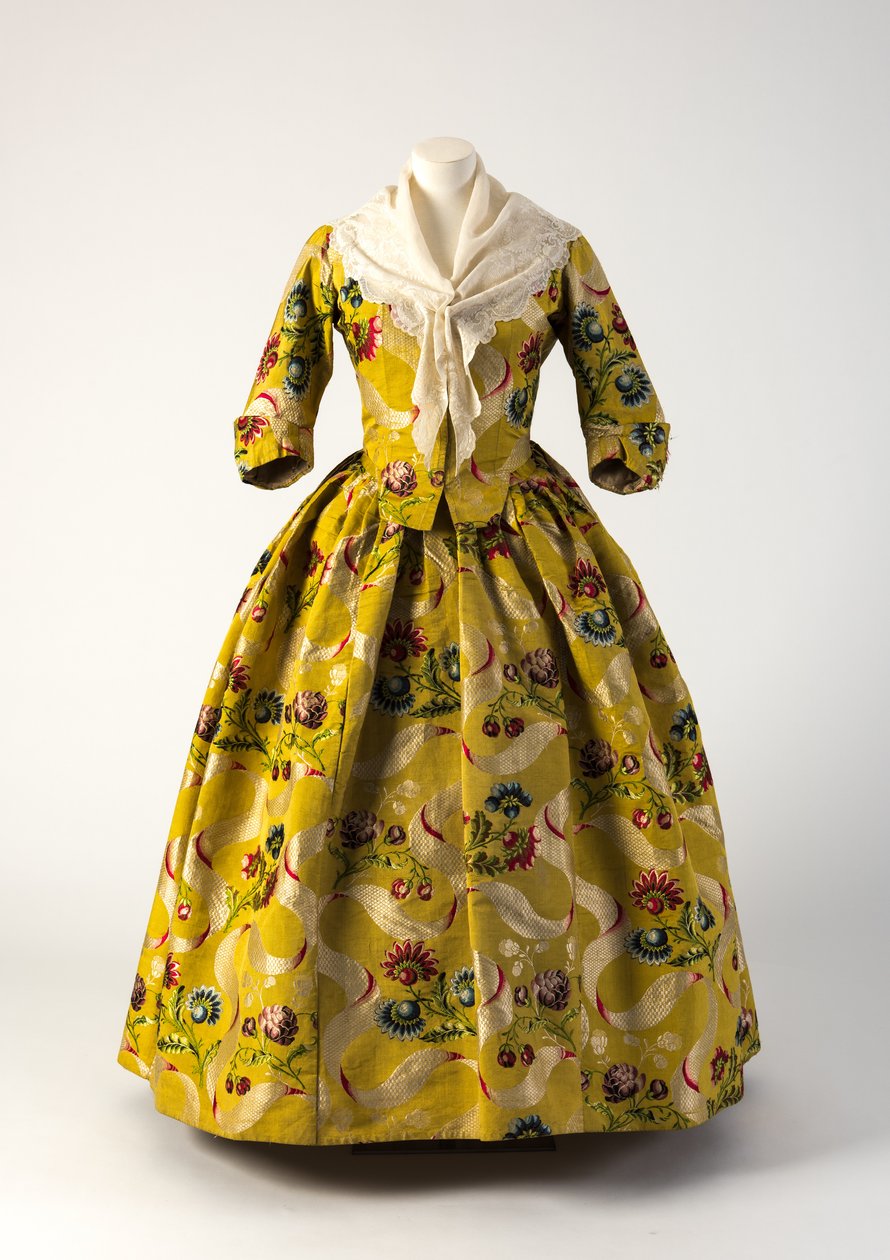 Gul, röd och blå brokadvävd sidendräkt, 1740-tal (silke) av Unbekannt Unbekannt