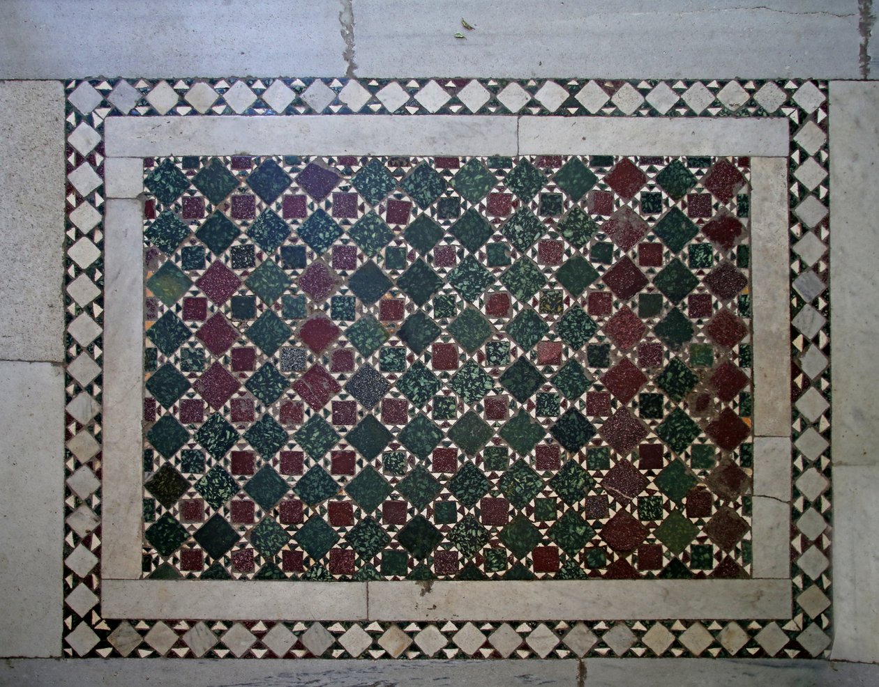 Kasmati trottoar av Unknown