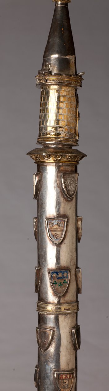 Ljusstake (?), silversmide, detalj av Unknown artist