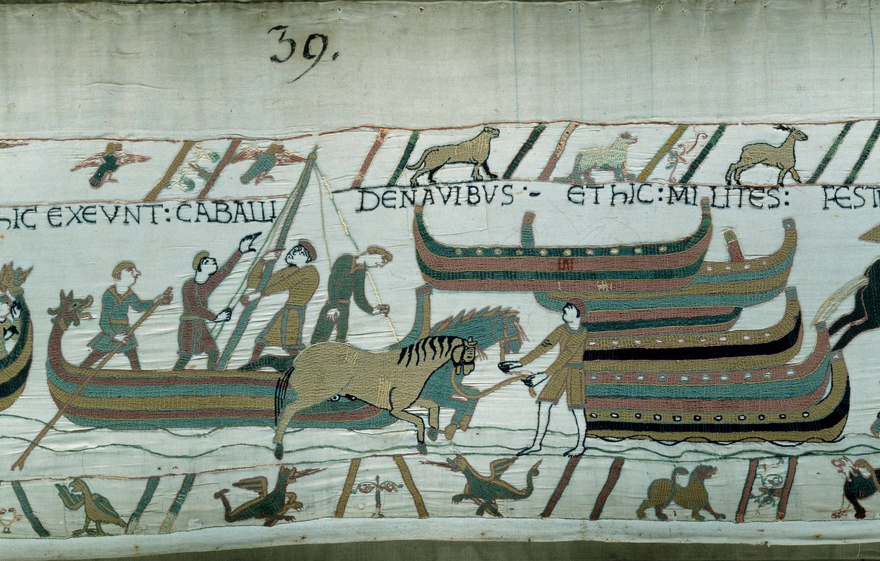 Erövra England av hertigen av Normandie Vilhelm Erövraren (1027-1087) 1066: Normandiska fartyg seglar på den engelska kusten. Hästen drar båten på korridoren. Detalj av Bayeuxtapet eller broderi av drottning Mathilde av Unknown artist