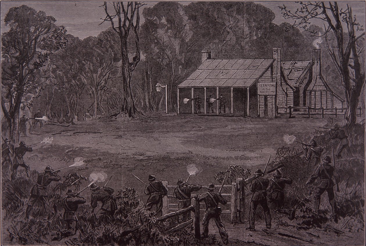 Polisen öppnar eld mot Kelly Gang i Glenrowan Hotel, 28 juni 1880 (gravyr) av Unknown artist