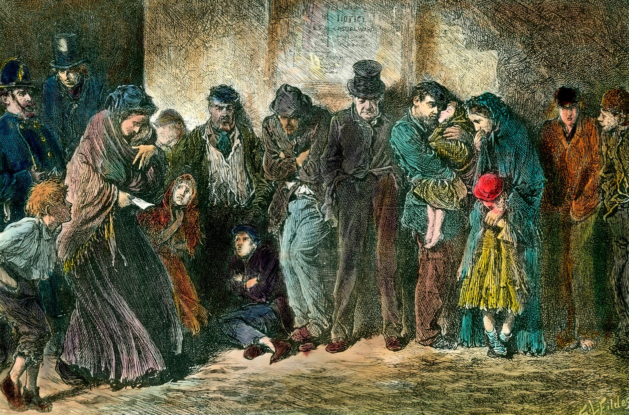 Fattigdom i London vid dörren till ett härbärge Fattiga och hungriga familjer ställer upp framför ett hem. Gravyr från 1869. Privat samling av Unknown artist