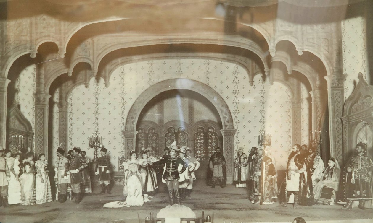 Scene de la piece de teater ""le Faux Dmitri"" av Alexandre Nikolaievitch Ostrovski (1823-1926). Teater Maly de Moscou. Photographie, annees 1870. Statens centrala A. Bakhrushin teatermuseum, Moskva Scen från teaterpjäsen ""False Dmitriy"" av Ale av Unknown artist