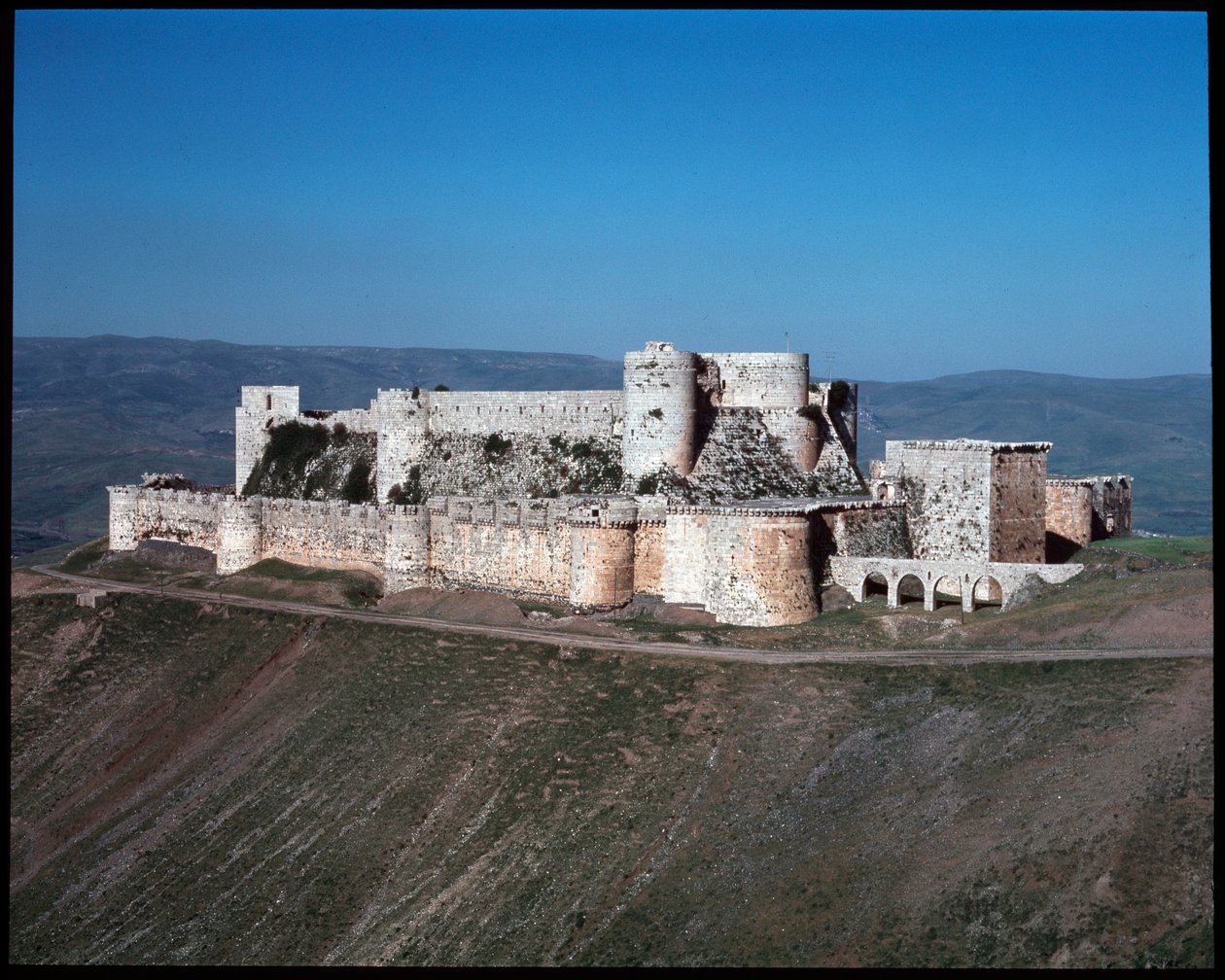 Utsikt över riddarnas Krak, korsfararslottet, ca 1100 (Fotografi) av Unknown artist