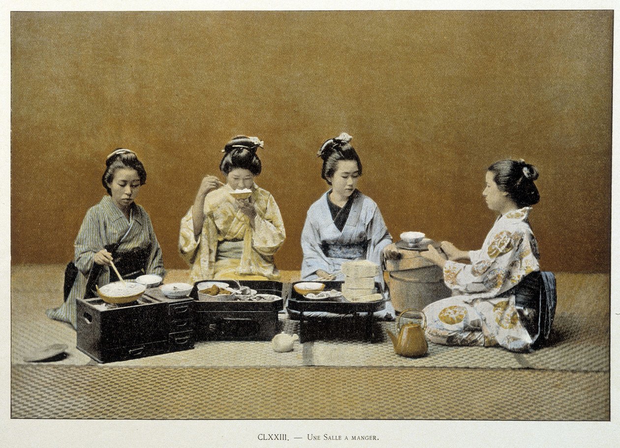 En matsal i Japan: kvinnor som äter ris med pinnar och en av dem serverar te - n.d. sent 1800-tal av Unknown artist