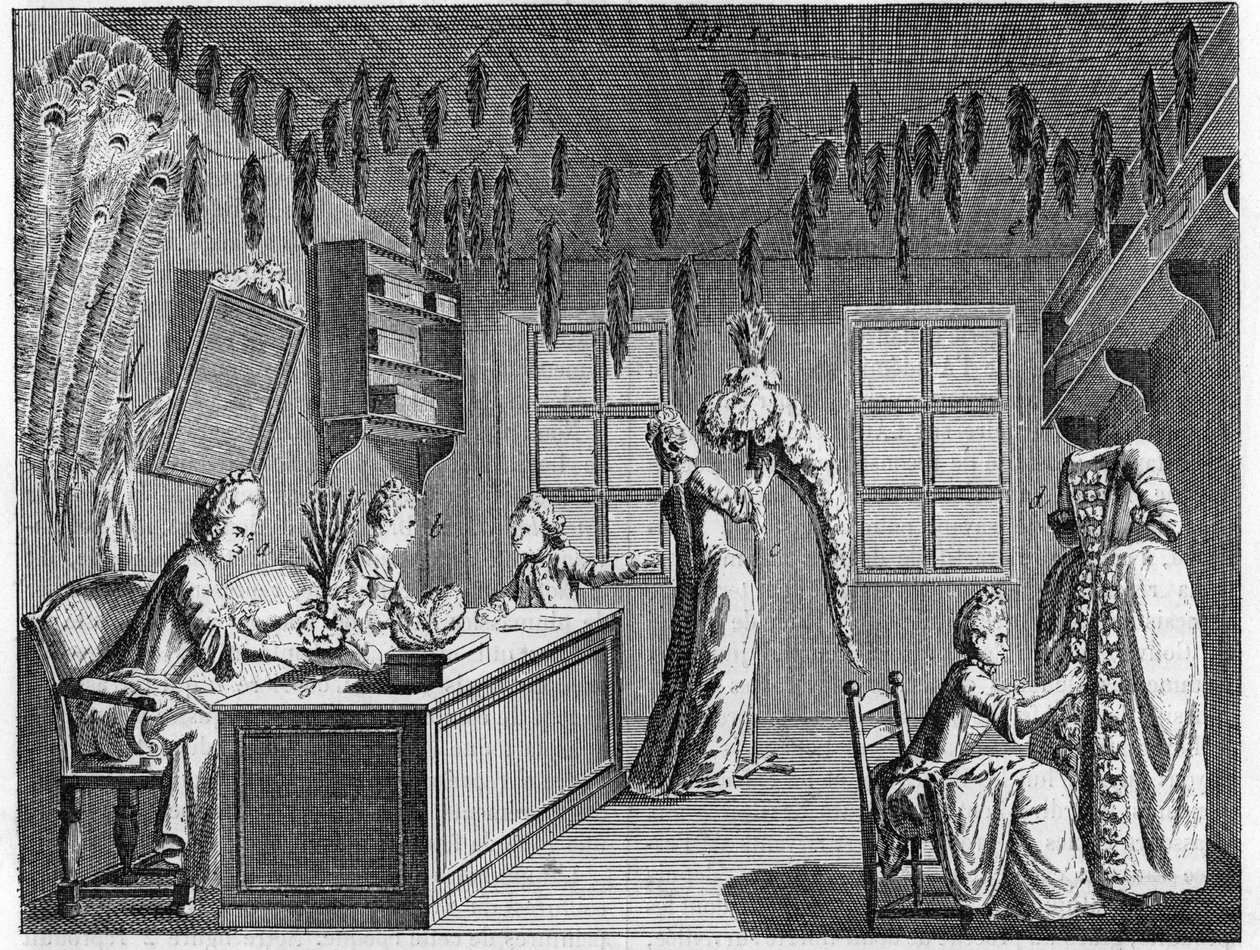 Interiör av en plumassierverkstad på 1700-talet. 1700-talsgravyr. av Unknown artist