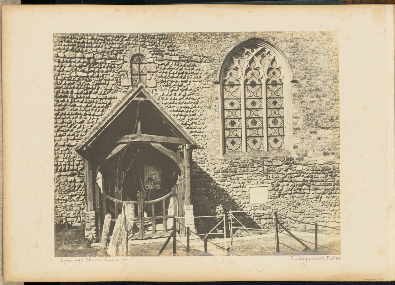 Lyminge kyrkas veranda. av Unknown artist